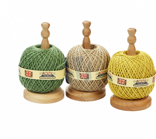 Houten klos met mes + 130 meter jute touw gebruik: Houten klos met mes + 130 meter jute touw